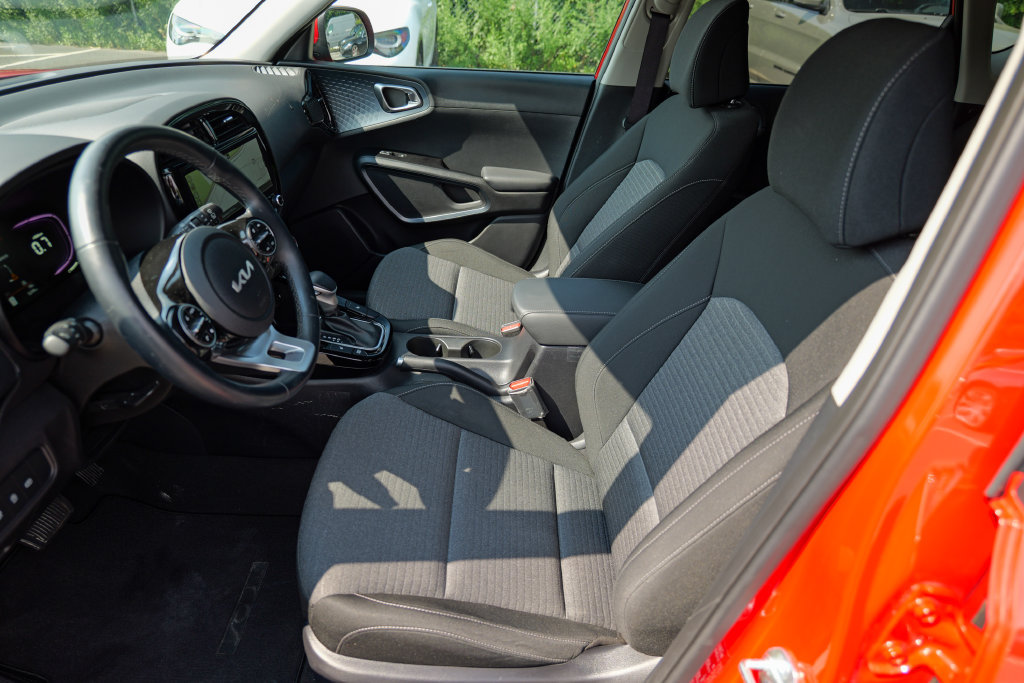 Used 2023 Kia Soul EX FWD image 21