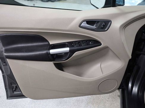 Used 2015 Ford Transit Connect Titanium image 16