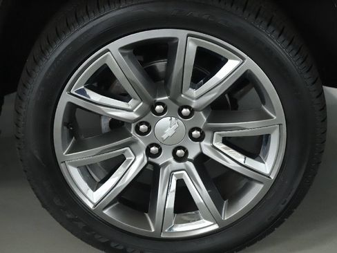 Used 2017 Chevrolet Tahoe Premier AWD/4WD image 10