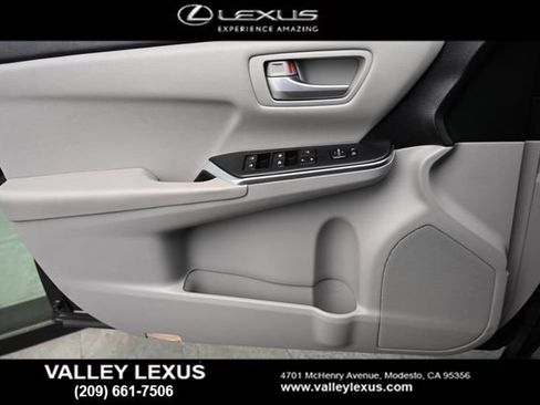 Used 2016 Toyota Camry LE FWD image 11
