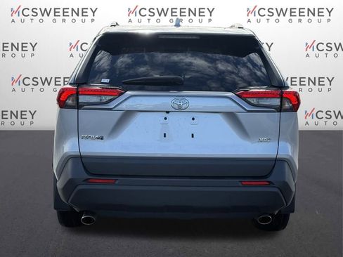 Used 2024 Toyota RAV4 XLE Premium image 4