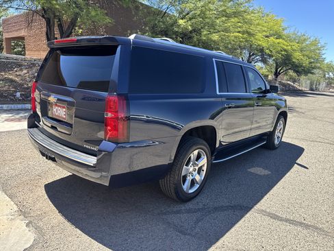 Used 2019 Chevrolet Suburban Premier AWD/4WD image 8