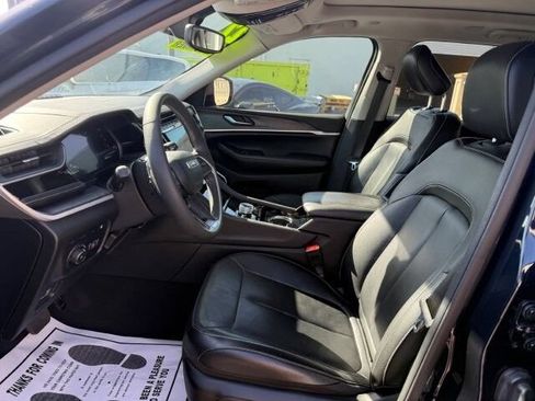 Used 2022 Jeep Grand Cherokee Limited 4xe AWD/4WD image 11