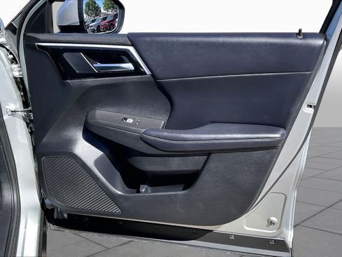 Used 2024 Mitsubishi Outlander SE FWD image 22