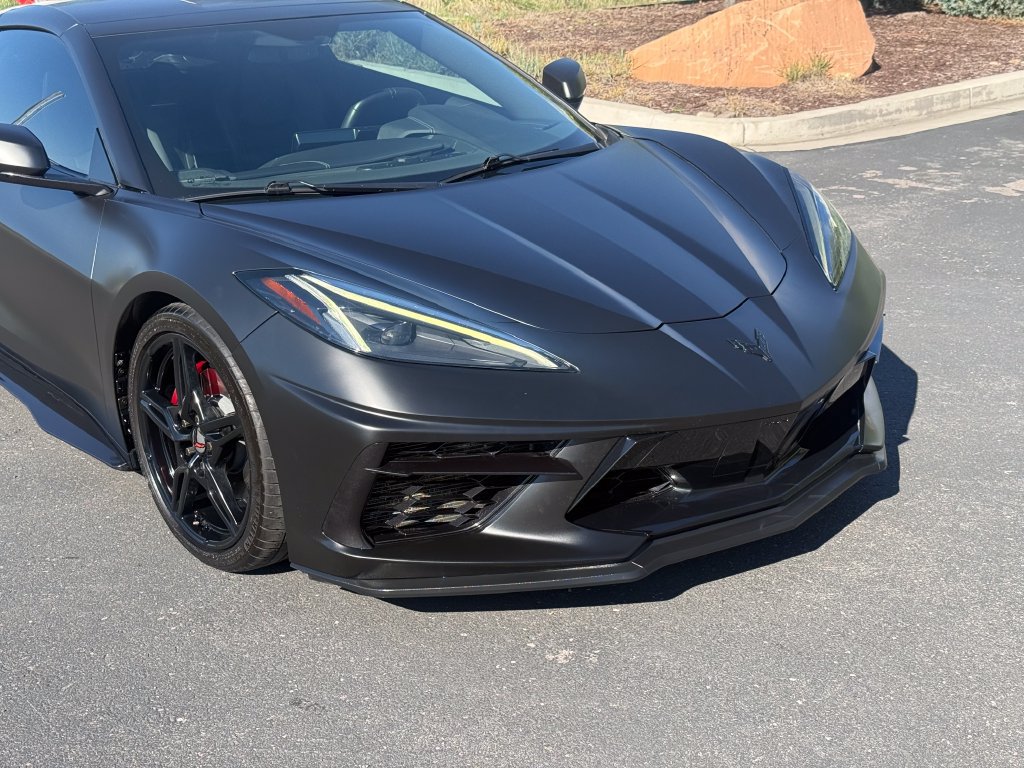 Used 2022 Chevrolet Corvette Stingray Coupe w/ Battery Protection Package RWD image 3