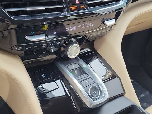 Used 2025 Acura MDX FWD w/ Technology Package image 27