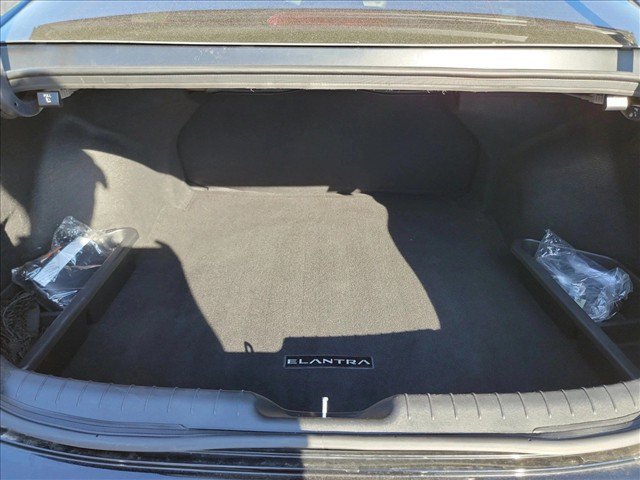 Used 2025 Hyundai Elantra Sport w/ Cargo Package FWD image 6