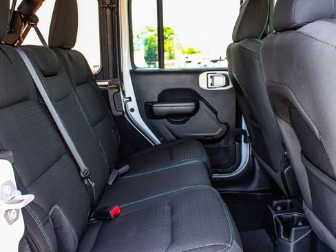 Used 2021 Jeep Wrangler Unlimited Sport AWD/4WD image 38