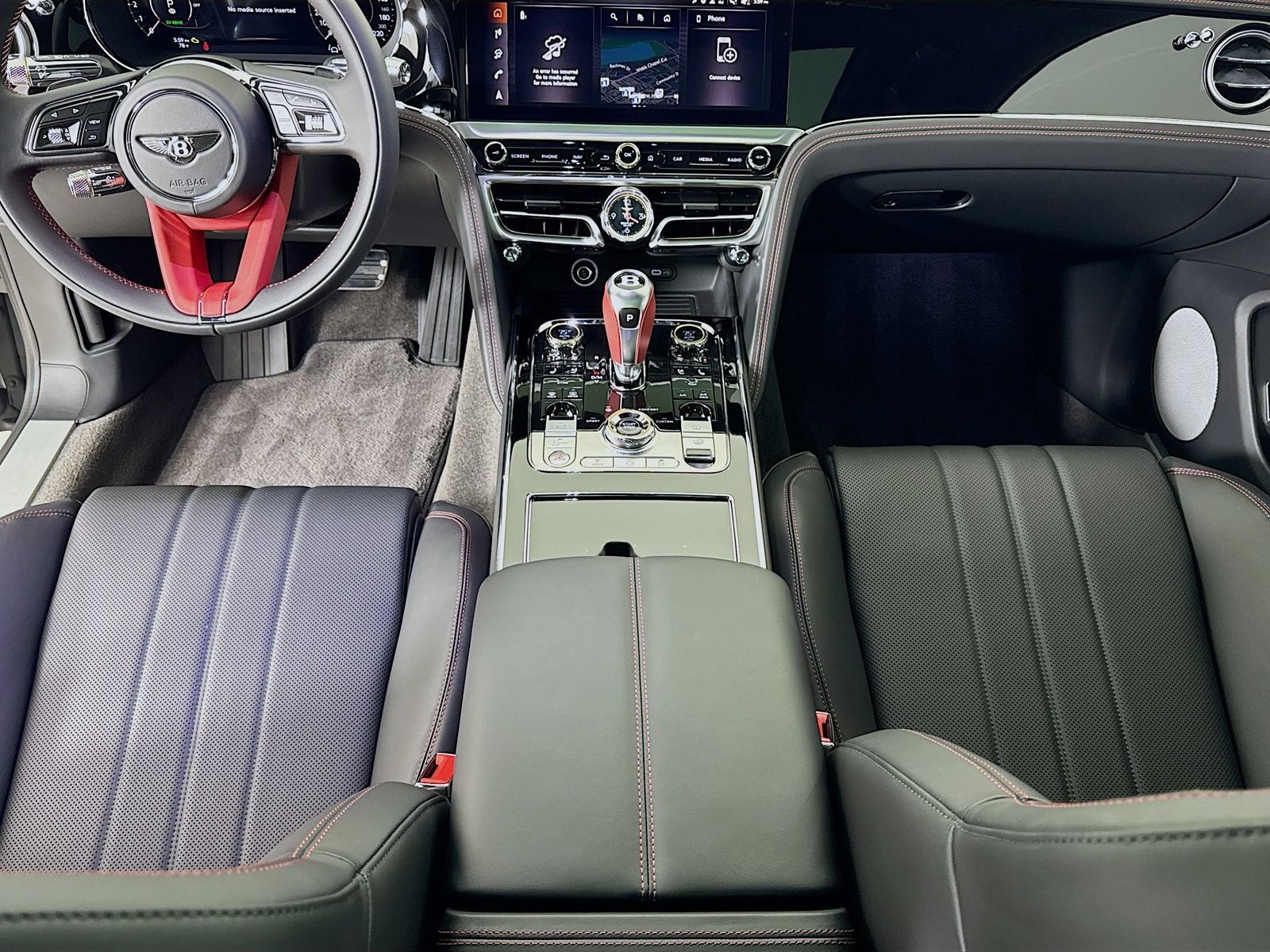 Used 2026 Bentley Flying Spur V8 AWD/4WD image 24