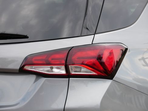 Used 2023 Chevrolet Equinox LT AWD/4WD image 17