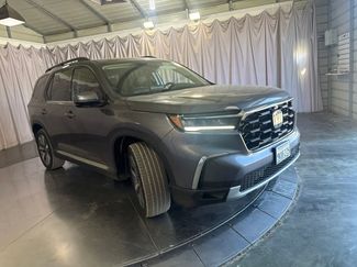Used 2024 Honda Pilot Elite video 2