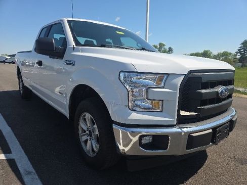 Used 2017 Ford F150 XL w/ Equipment Group 101A Mid RWD image 1