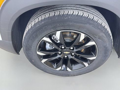 Used 2023 Chevrolet TrailBlazer LT w/ Convenience Package FWD image 18