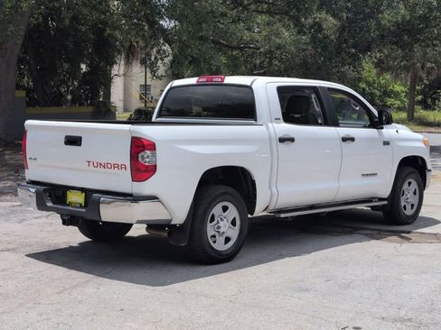 Used 2017 Toyota Tundra SR5 w/ SR5 Upgrade Package AWD/4WD image 5
