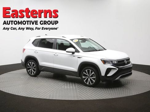 Used 2024 Volkswagen Taos SE FWD image 47