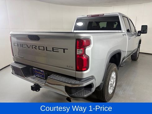 Certified 2022 Chevrolet Silverado 2500 LTZ w/ Z71 Off-Road Package AWD/4WD image 11