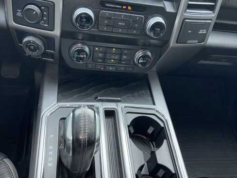 Used 2019 Ford F150 Platinum w/ Equipment Group 701A Luxury image 35