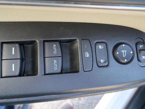 Used 2022 Honda CR-V Touring image 28