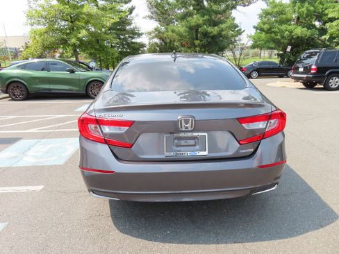 Used 2019 Honda Accord Hybrid image 5