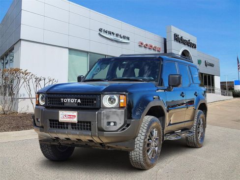 Used 2025 Toyota Land Cruiser 1958 image 2