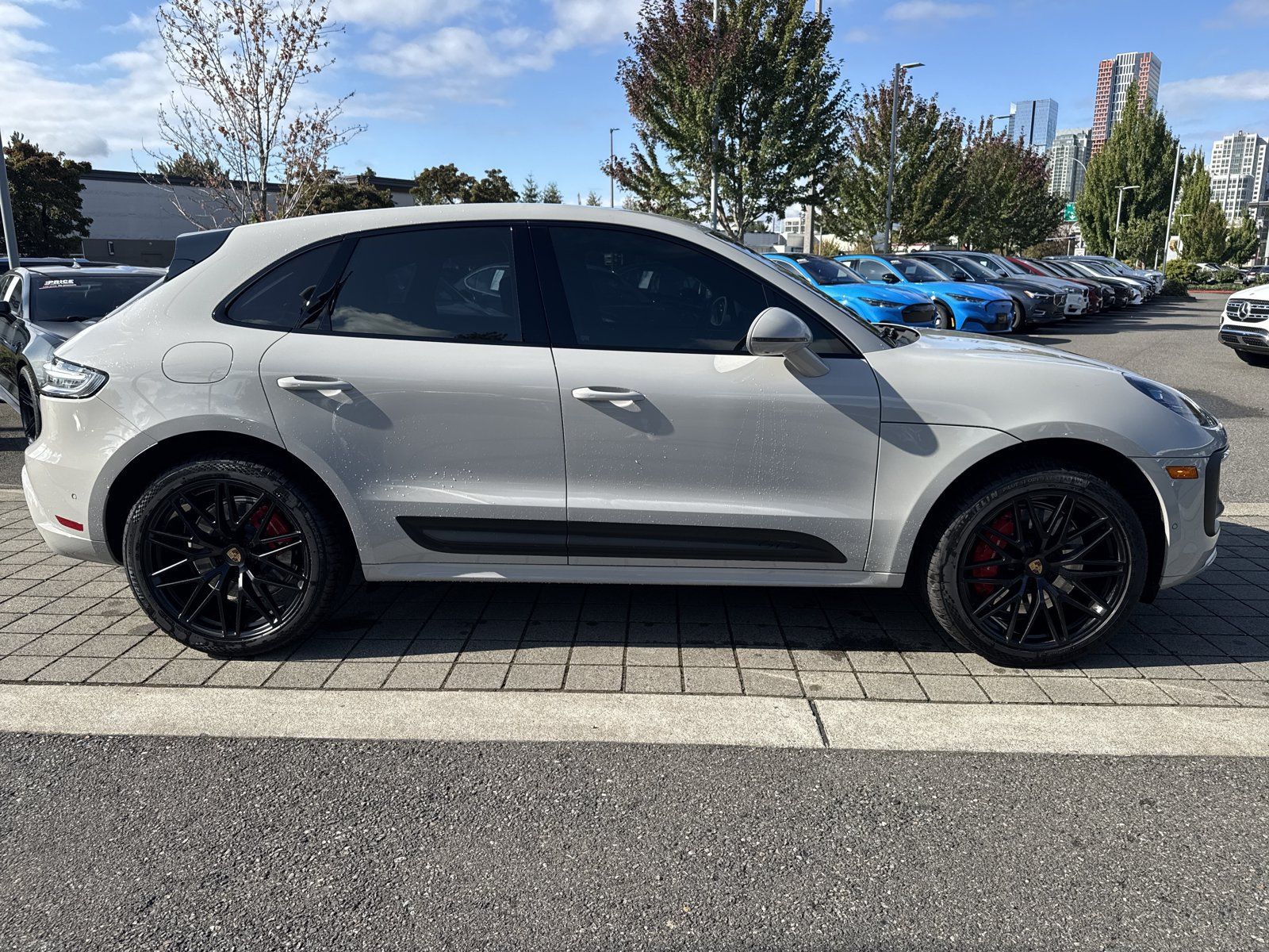 Used 2023 Porsche Macan GTS AWD/4WD image 4
