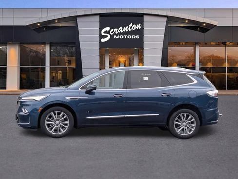 Used 2023 Buick Enclave Avenir AWD/4WD image 2