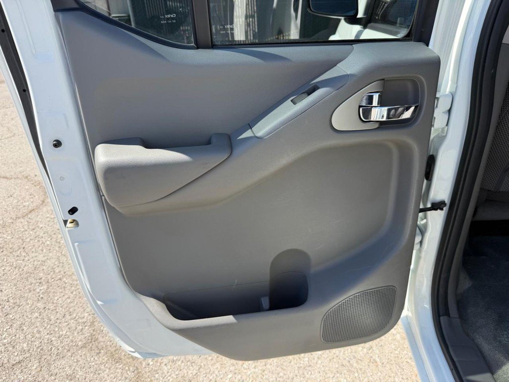 Used 2016 Nissan Frontier SV w/ SV Value Truck Package RWD image 36