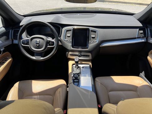 Used 2018 Volvo XC90 T6 Momentum w/ Convenience Package AWD/4WD image 22