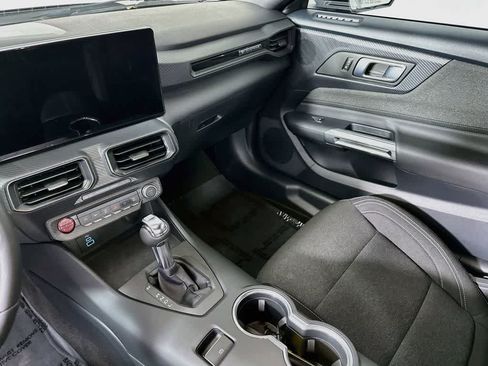 Certified 2024 Ford Mustang Coupe RWD image 11