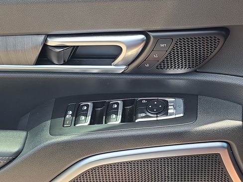 Used 2023 Kia Telluride SX FWD image 31