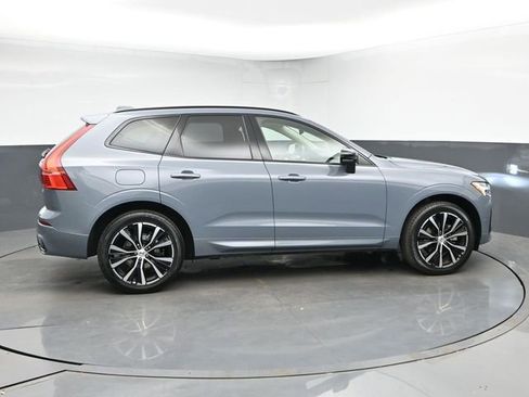 Used 2023 Volvo XC60 B5 Ultimate w/ Climate Package AWD/4WD image 9
