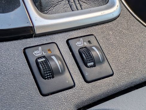 Used 2019 Toyota Highlander XLE image 13