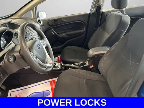 Used 2019 Ford Fiesta SE image 9