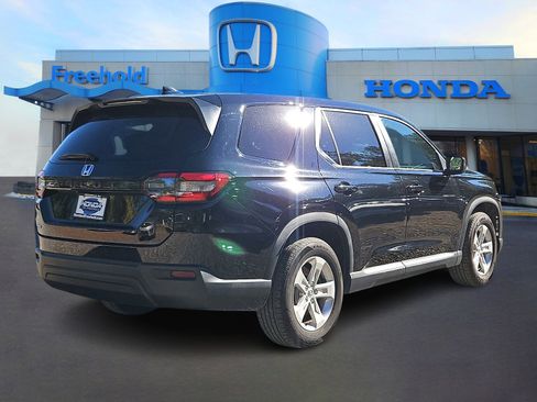Certified 2023 Honda Pilot LX image 7