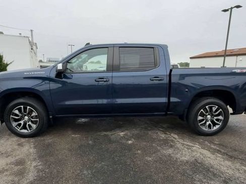 Used 2022 Chevrolet Silverado 1500 LT AWD/4WD image 5