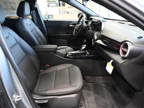 New 2026 Chevrolet Trax RS w/ Driver Confidence Package FWD image 10