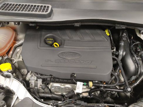 Used 2018 Ford Escape SEL image 30