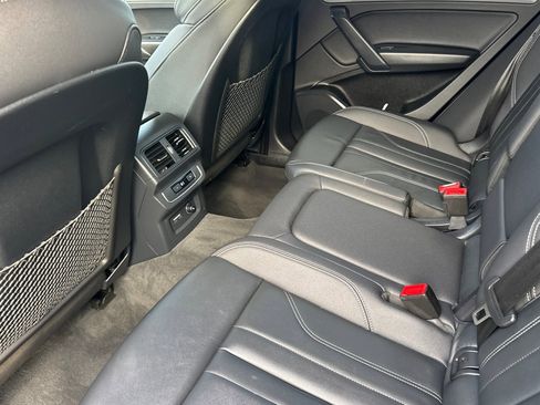 Used 2025 Audi Q5 2.0T Premium image 25