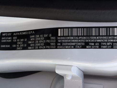 Used 2023 Alfa Romeo Stelvio Veloce image 45