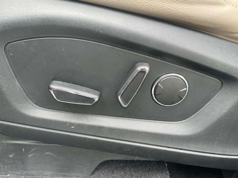 Used 2020 Ford Explorer Limited RWD image 17