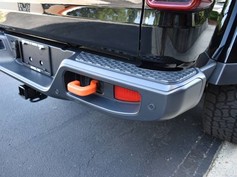 Used 2020 Jeep Gladiator Mojave AWD/4WD image 34