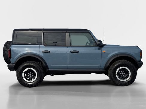 New 2025 Ford Bronco Badlands image 7