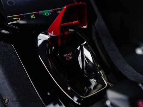 Used 2024 Lamborghini Huracan Sterrato image 25