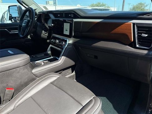Certified 2025 GMC Sierra 2500 Denali w/ Denali Reserve Package image 16