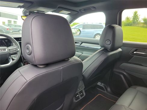 New 2026 GMC Terrain AT4 w/ Convenience Package III AWD/4WD image 15