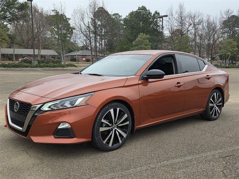 Used 2022 Nissan Altima 2.5 SR image 7