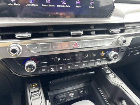New 2025 Kia Telluride S image 30