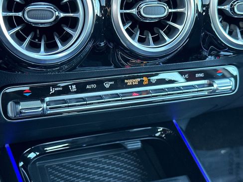 New 2026 Mercedes-Benz GLA 35 AMG 4MATIC image 24