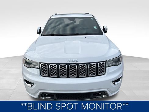 Used 2017 Jeep Grand Cherokee Overland image 10