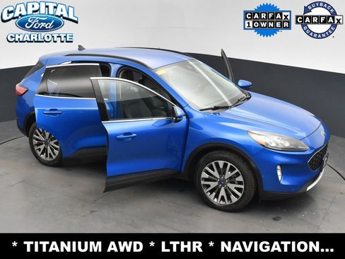 Used 2020 Ford Escape Titanium image 34
